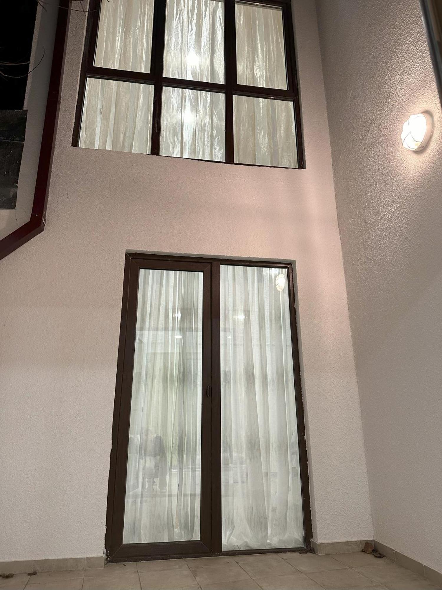Three Palms Guest House Tbilisi Exterior foto