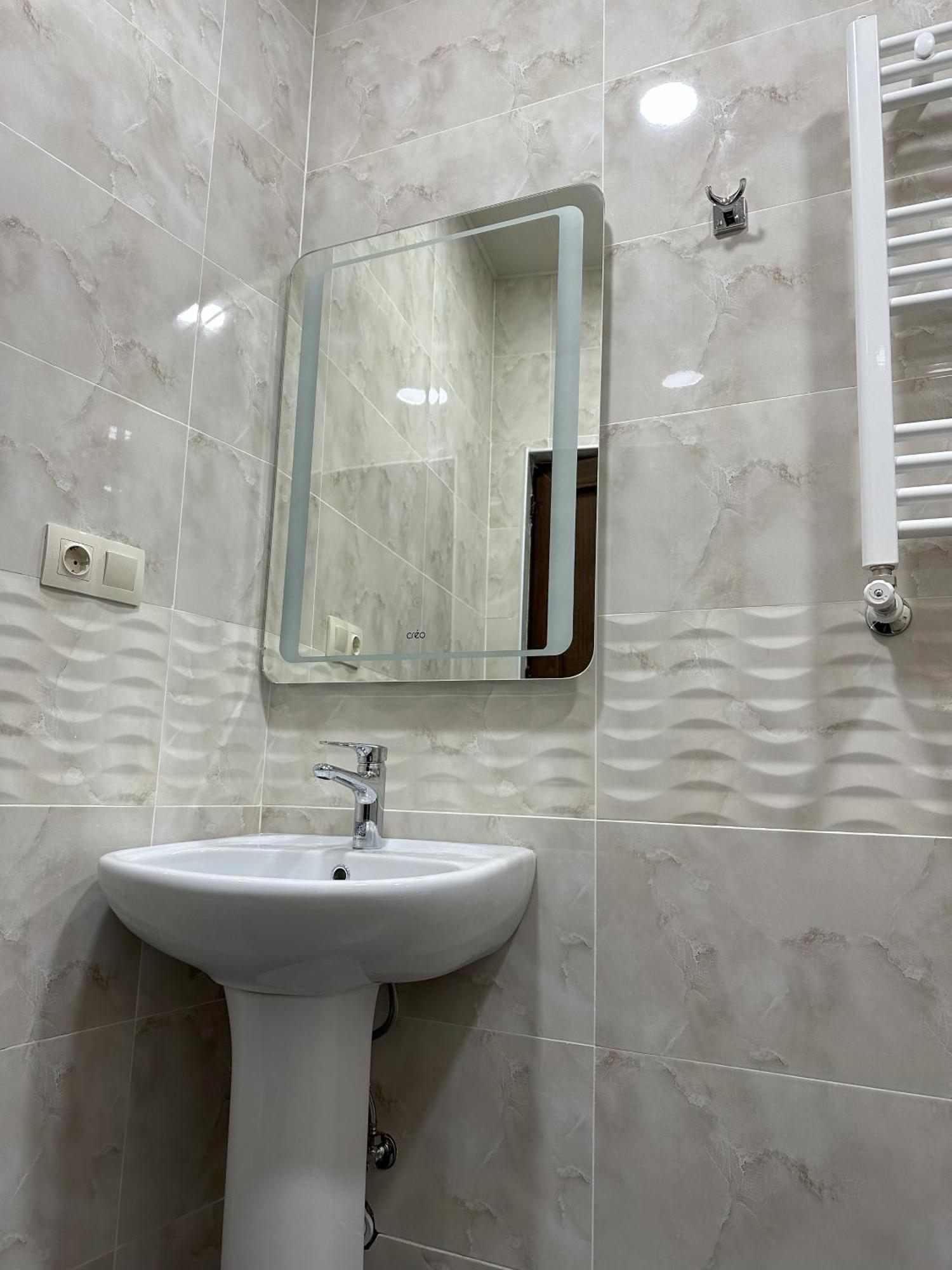 Three Palms Guest House Tbilisi Exterior foto