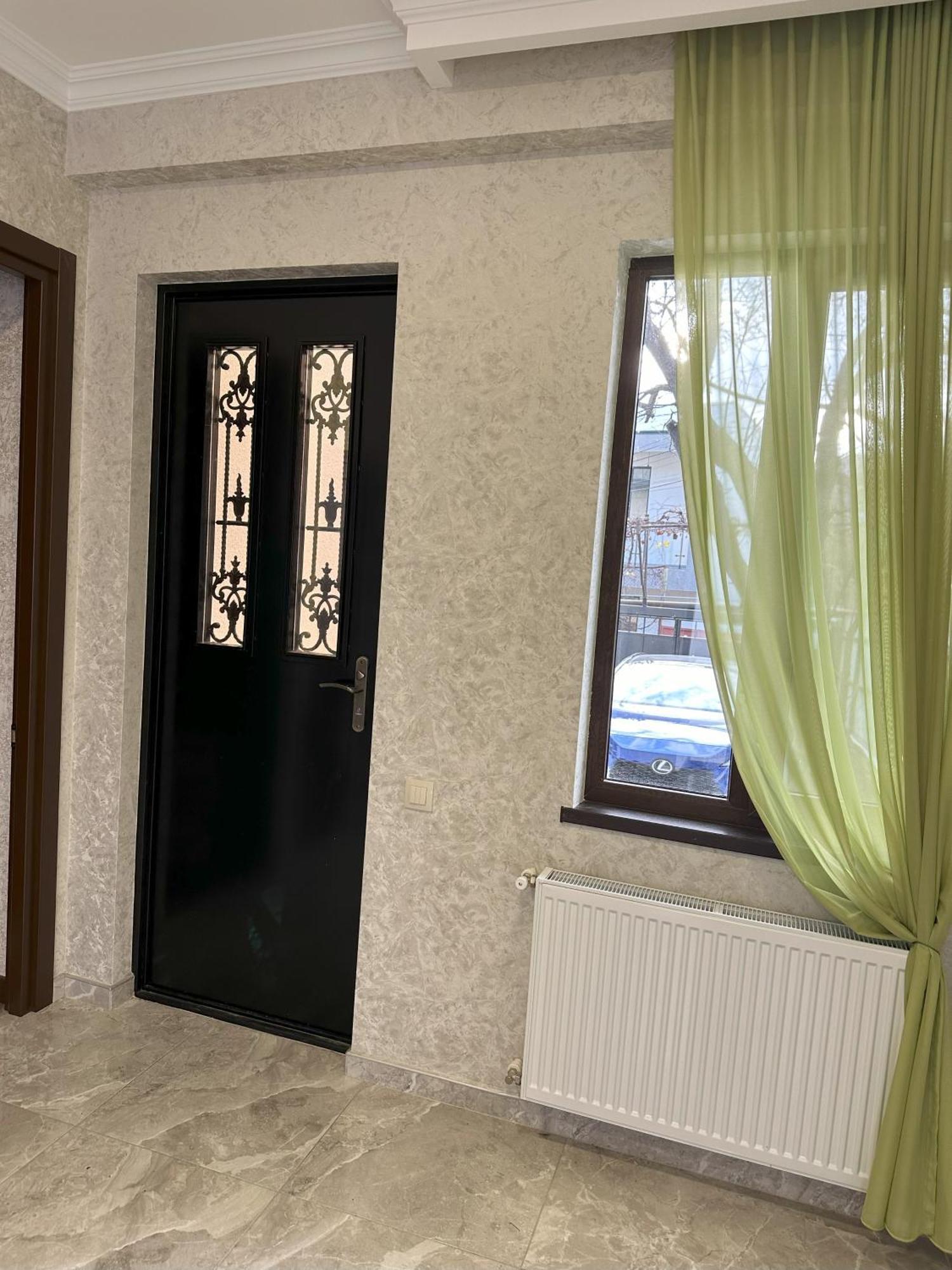 Three Palms Guest House Tbilisi Exterior foto